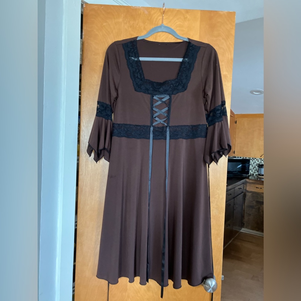 Fun, brown renaissance dress.